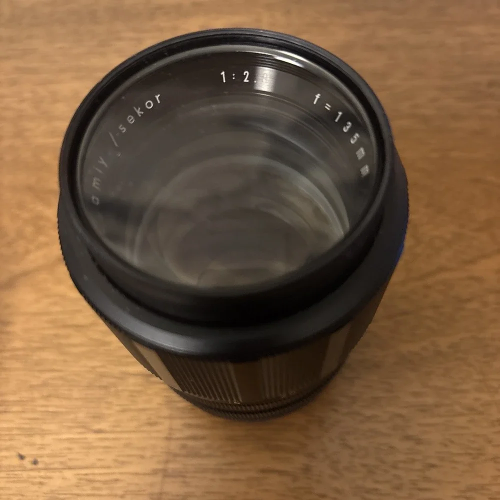 Auto Mamiya Sekor ES 1:2.8 135mm Lens W/vintage Lens Carrying Case‎ - Excellent